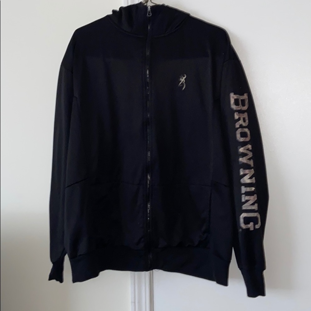 Men’s Browning jacket.